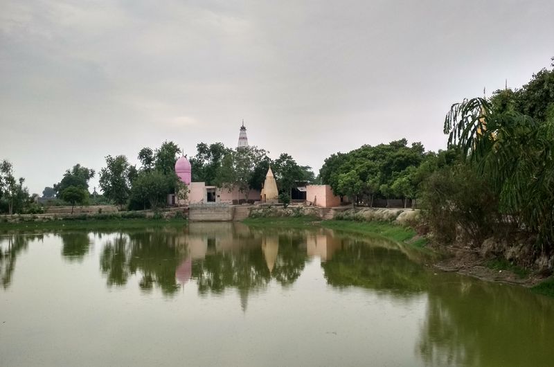 Shree Shyam Bihari Mandir Images - Sainwa